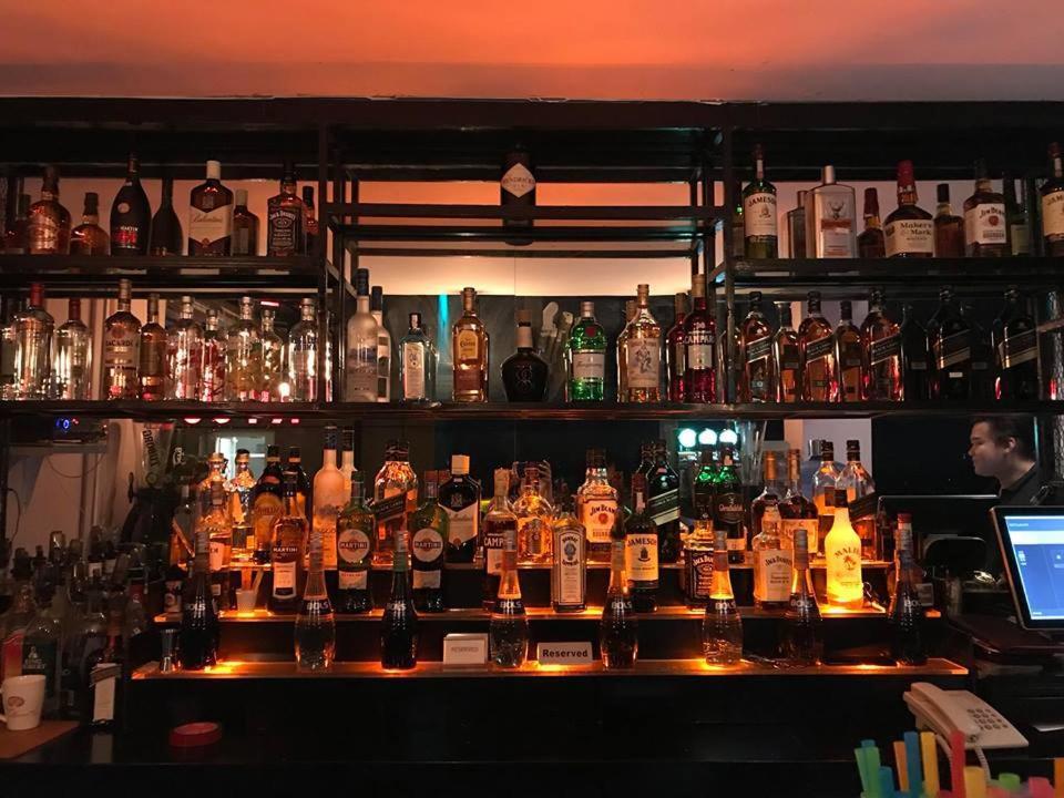 仰光百老汇酒店 外观 照片