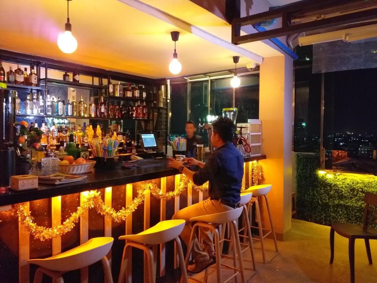 仰光百老汇酒店 外观 照片